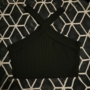 SHEIN Black Ribbed Crop Top